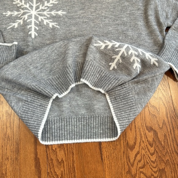 Luxe Snowflakes Sweater - Picture 10 of 13